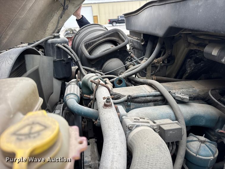 image for item ER0406 2005 International 7400 sewer jetter truck