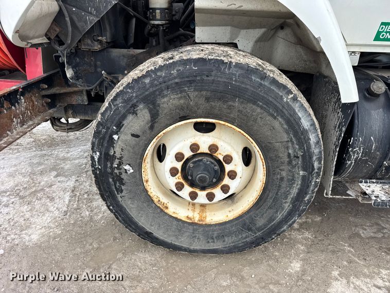 image for item ER0406 2005 International 7400 sewer jetter truck