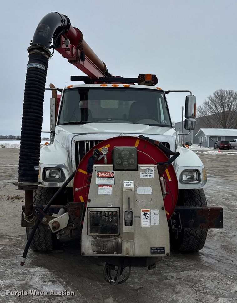 image for item ER0406 2005 International 7400 sewer jetter truck