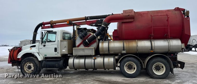 image for item ER0406 2005 International 7400 sewer jetter truck