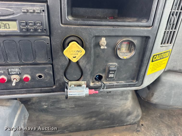 image for item ER0406 2005 International 7400 sewer jetter truck