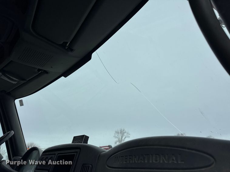 image for item ER0406 2005 International 7400 sewer jetter truck