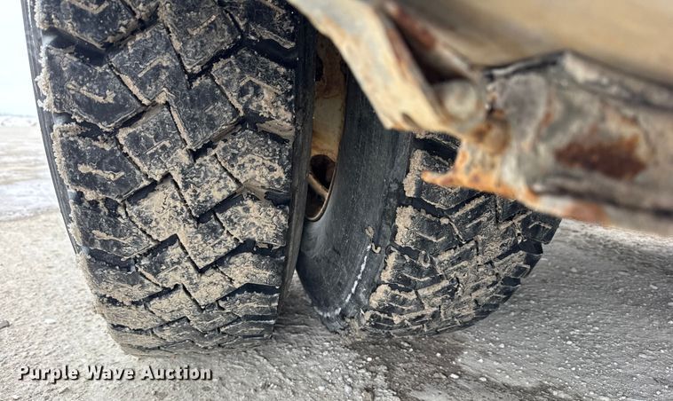 image for item ER0406 2005 International 7400 sewer jetter truck