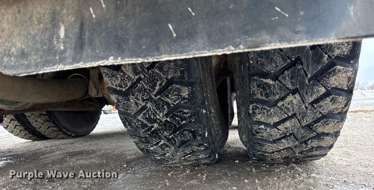 image for item ER0406 2005 International 7400 sewer jetter truck