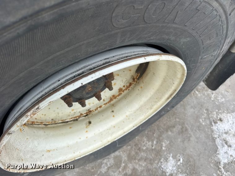 image for item ER0406 2005 International 7400 sewer jetter truck