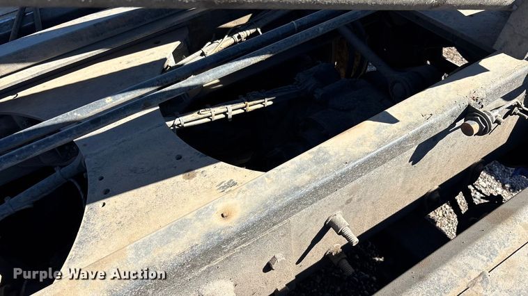 image for item ER7507 2017 Mack GU813 roll-off container truck