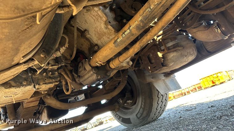 image for item ER7507 2017 Mack GU813 roll-off container truck