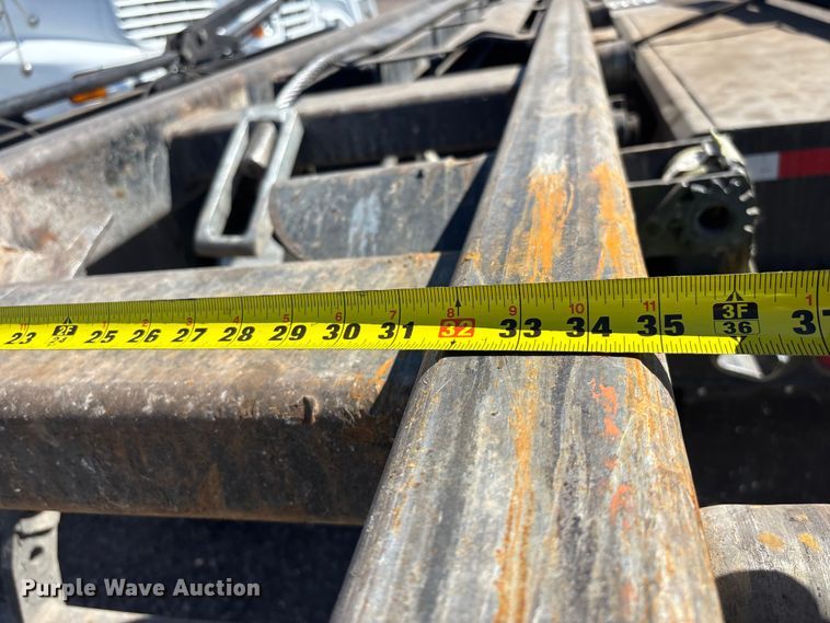 image for item ER7507 2017 Mack GU813 roll-off container truck