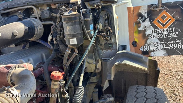 image for item ER7507 2017 Mack GU813 roll-off container truck