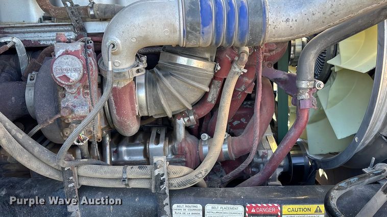 image for item ER7507 2017 Mack GU813 roll-off container truck