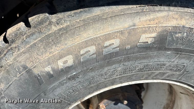 image for item ER7507 2017 Mack GU813 roll-off container truck