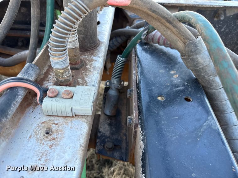 image for item ES5826 2007 Peterbilt 379 semi truck