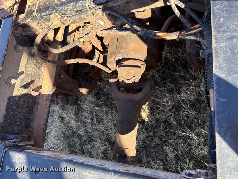 image for item ES5826 2007 Peterbilt 379 semi truck