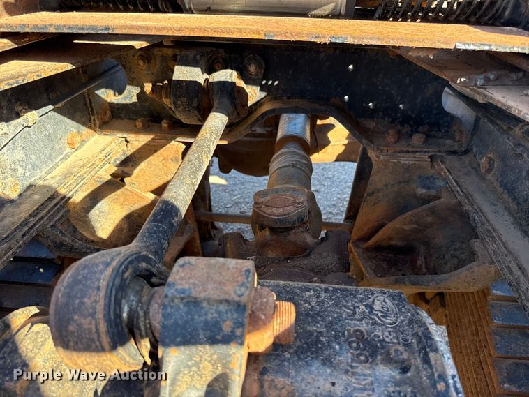 image for item ES5899 1989 Mack RD688SX semi truck