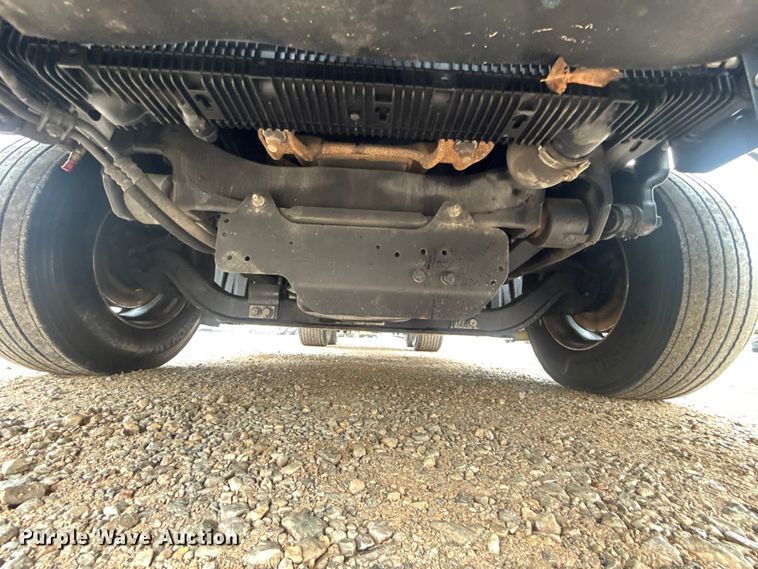 image for item ES5948 2021 Freightliner Cascadia 126 semi truck