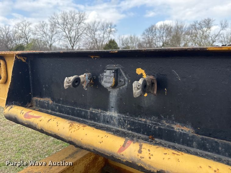 image for item ES5965 1978 Belshe T-10 drop deck trailer