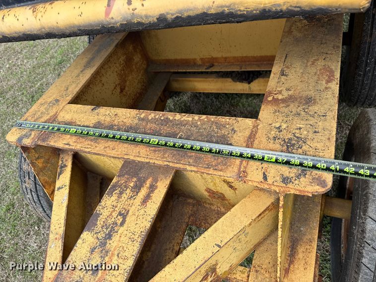 image for item ES5965 1978 Belshe T-10 drop deck trailer