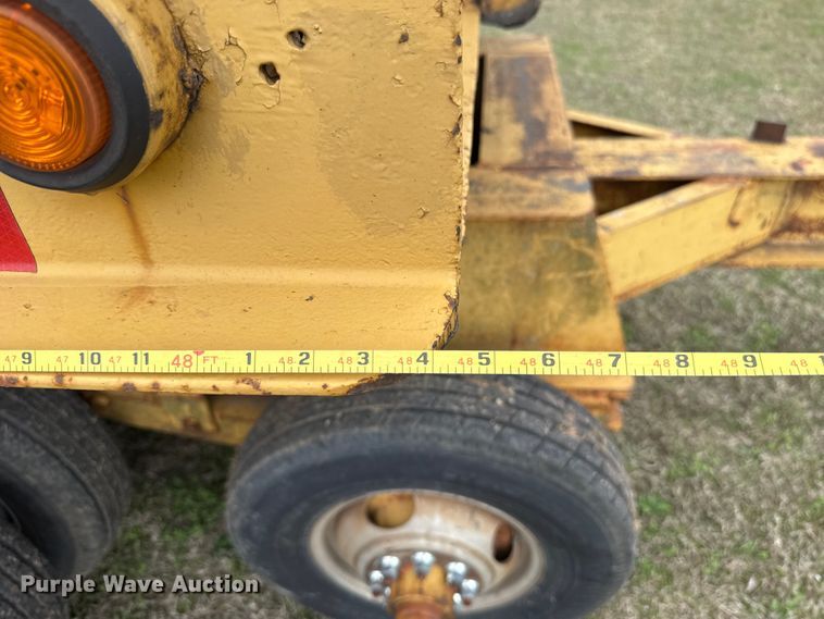 image for item ES5965 1978 Belshe T-10 drop deck trailer