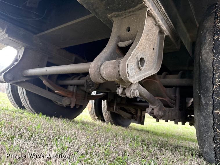 image for item ES5965 1978 Belshe T-10 drop deck trailer