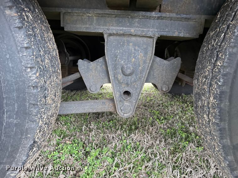 image for item ES5965 1978 Belshe T-10 drop deck trailer