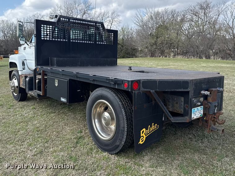 image for item ES5966 2000 GMC C7500 flatbed truck