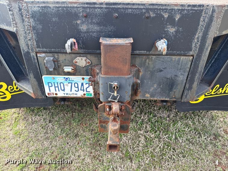 image for item ES5966 2000 GMC C7500 flatbed truck