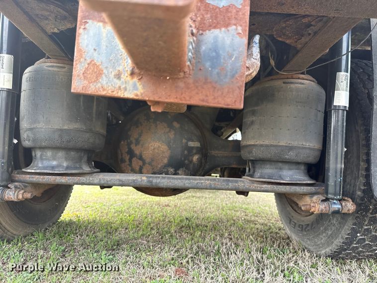 image for item ES5966 2000 GMC C7500 flatbed truck