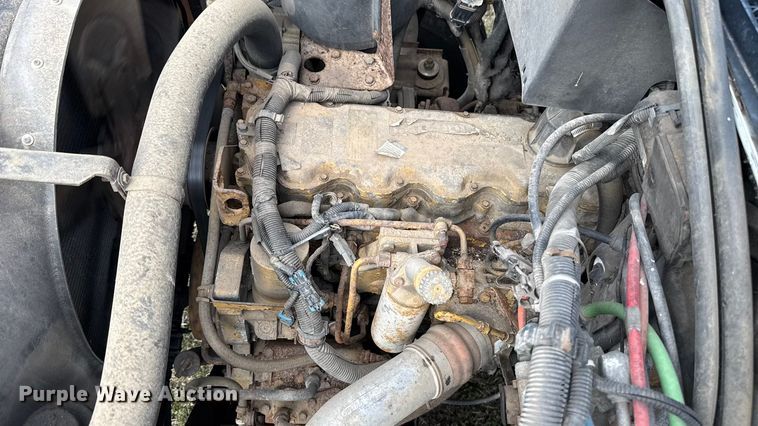 image for item ES5966 2000 GMC C7500 flatbed truck