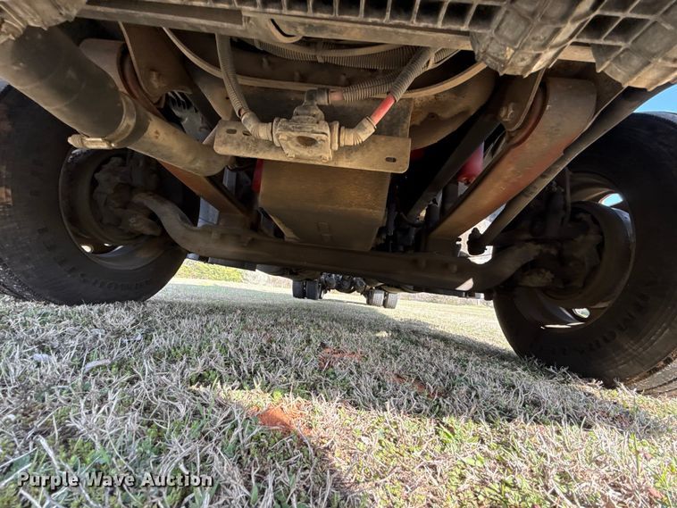 image for item ES5968 2006 Freightliner Columbia semi truck