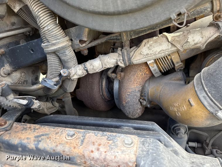 image for item ES5968 2006 Freightliner Columbia semi truck