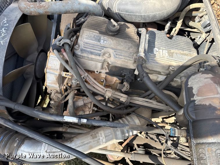 image for item ES5968 2006 Freightliner Columbia semi truck