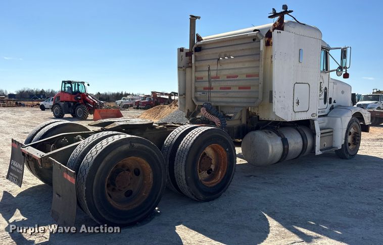 image for item ES8557 1996 Peterbilt 377 semi truck