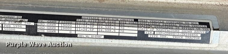 image for item ES8557 1996 Peterbilt 377 semi truck