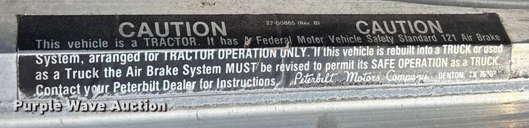 image for item ES8557 1996 Peterbilt 377 semi truck