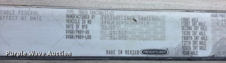 image for item ES8629 2008 Freightliner Columbia semi truck