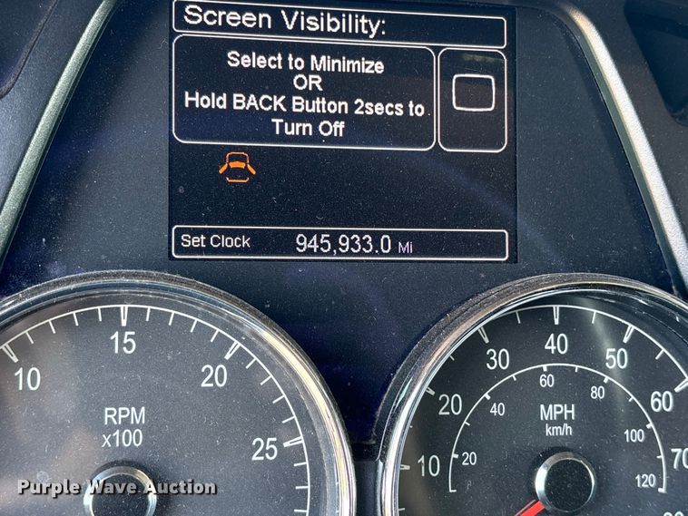 image for item ES8630 2016 Peterbilt 579 semi truck