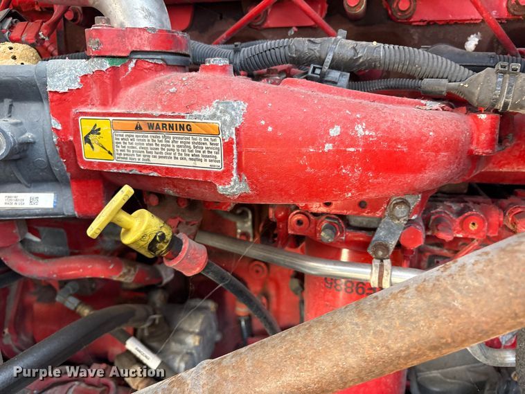 image for item ES8630 2016 Peterbilt 579 semi truck