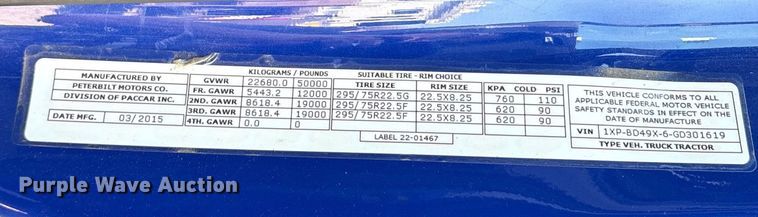 image for item ES8630 2016 Peterbilt 579 semi truck