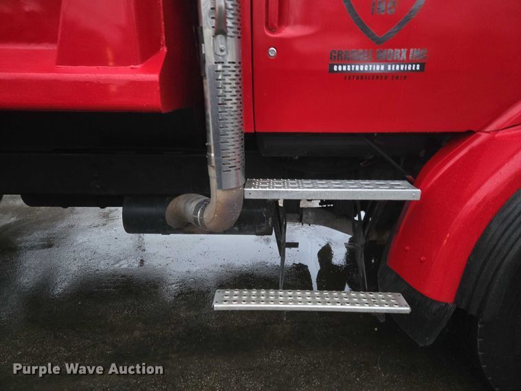 image for item ET1412 2000 Sterling L-Line dump truck