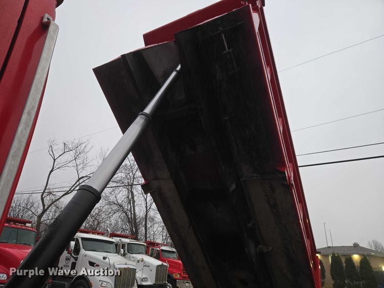 image for item ET1412 2000 Sterling L-Line dump truck