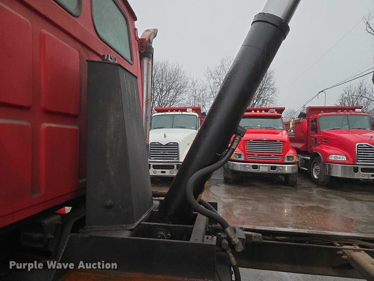 image for item ET1412 2000 Sterling L-Line dump truck