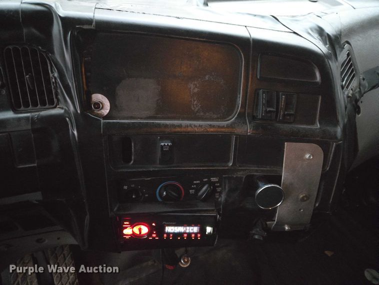 image for item ET1412 2000 Sterling L-Line dump truck