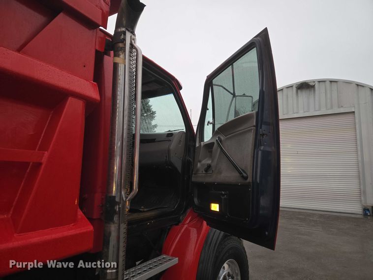 image for item ET1412 2000 Sterling L-Line dump truck