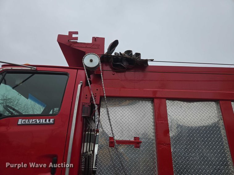 image for item ET1413 1998 Ford LT8000 dump truck