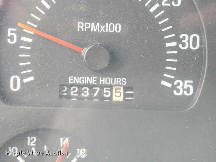 image for item ET1413 1998 Ford LT8000 dump truck