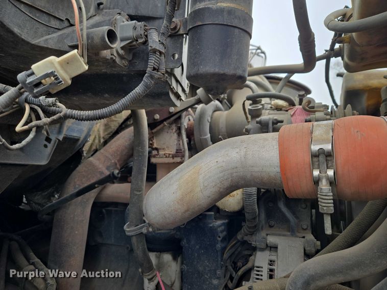 image for item ET1413 1998 Ford LT8000 dump truck