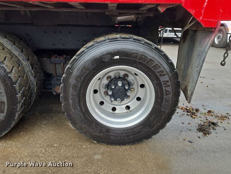 image for item ET1413 1998 Ford LT8000 dump truck