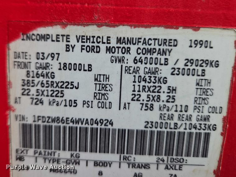 image for item ET1413 1998 Ford LT8000 dump truck