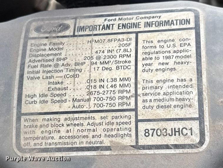 image for item ET4399 1987 Ford L8000 truck cab and chassis