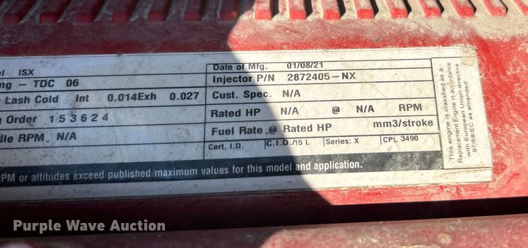 image for item ET6961 2011 Kenworth T8 Series semi truck